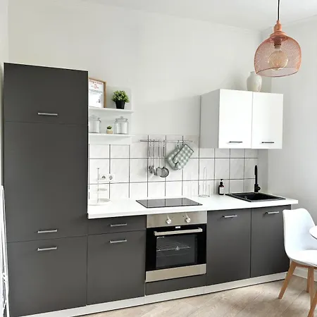 Self Check-in Haus - 15min Zum Hbf Und Messe דירה