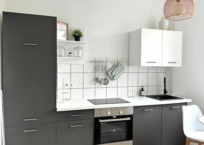 Self Check-in Haus - 15min Zum Hbf Und Messe Apartman