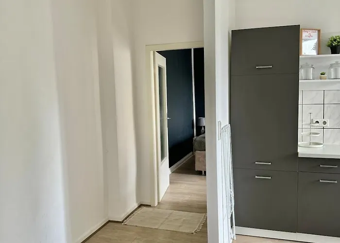 Self Check-in Haus - 15min Zum Hbf Und Messe Apartman