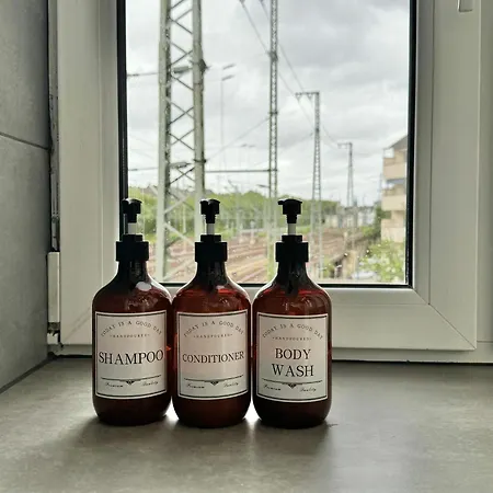 Self Check-in Haus - 15min Zum Hbf Und Messe شقة *