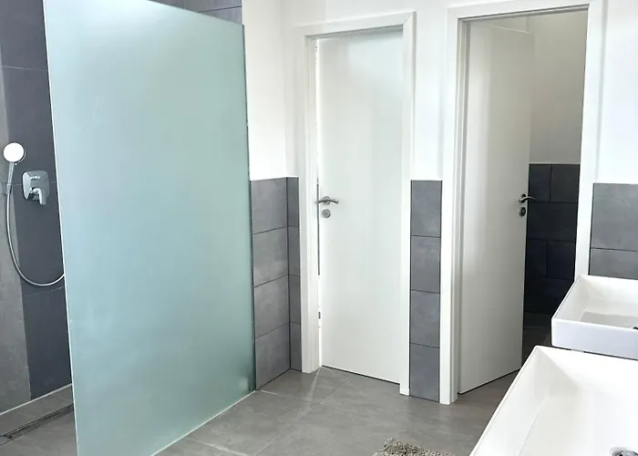 Self Check-in Haus - 15min Zum Hbf Und Messe *